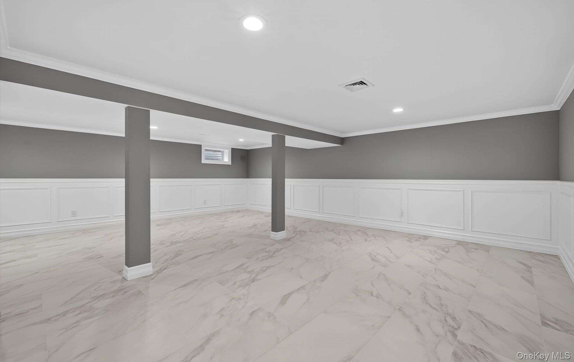 1098 Russell Street, Franklin Square, NY 11010