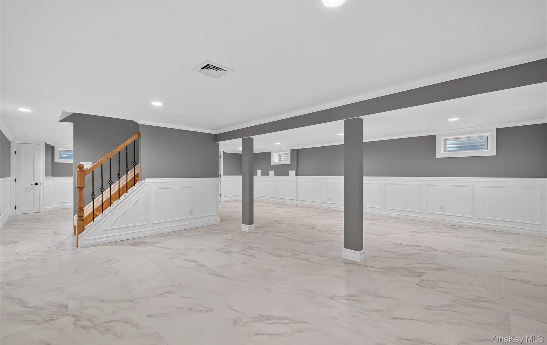 1098 Russell Street, Franklin Square, NY 11010