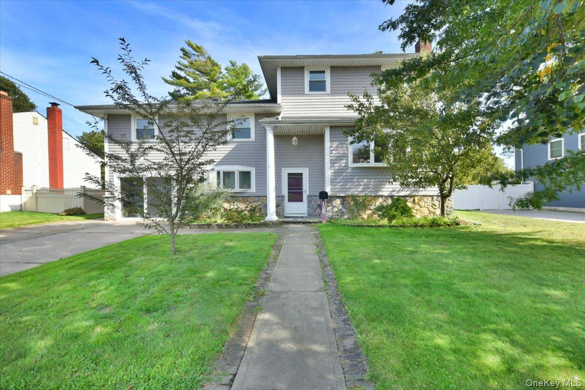 108 Block Boulevard, Massapequa, NY 11762