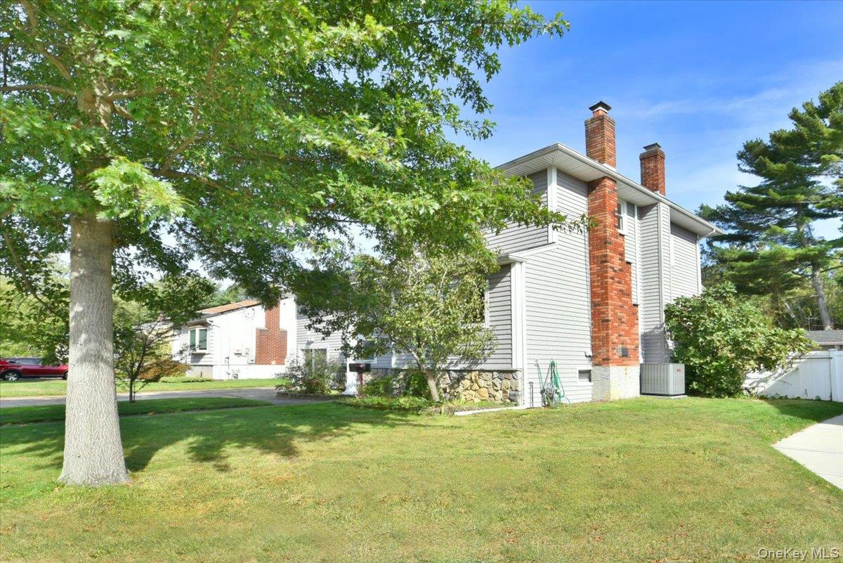 108 Block Boulevard, Massapequa, NY 11762