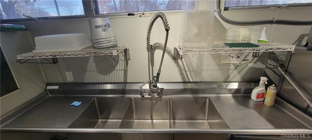 13 Horseshoe Lake Road, Kauneonga Lake, NY 12749