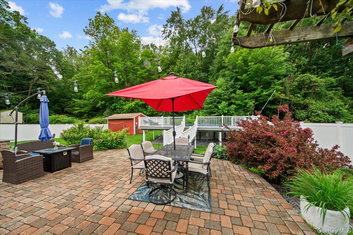 23 Meadow Road, Montrose, NY 10548