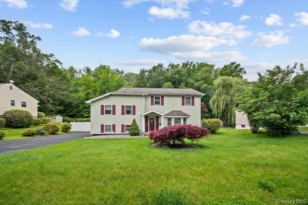 23 Meadow Road, Montrose, NY 10548