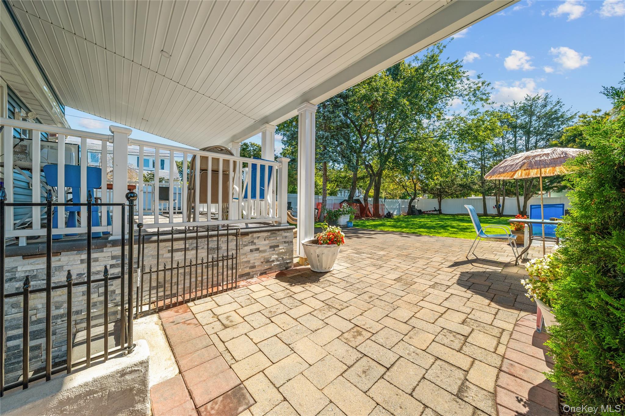 84 E 9th Street, Huntington Station, NY 11746