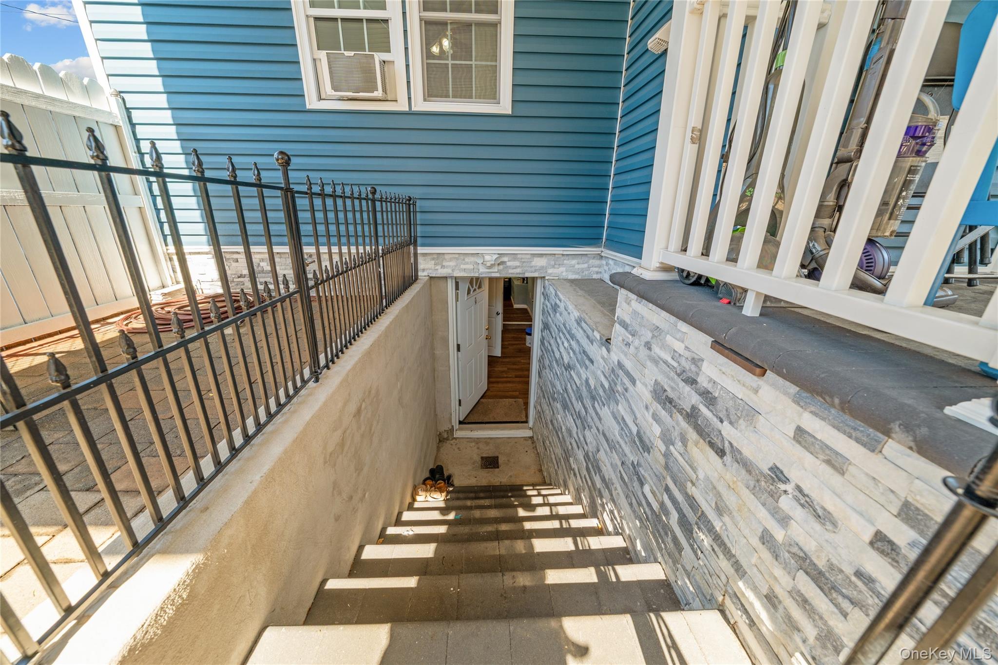 84 E 9th Street, Huntington Station, NY 11746