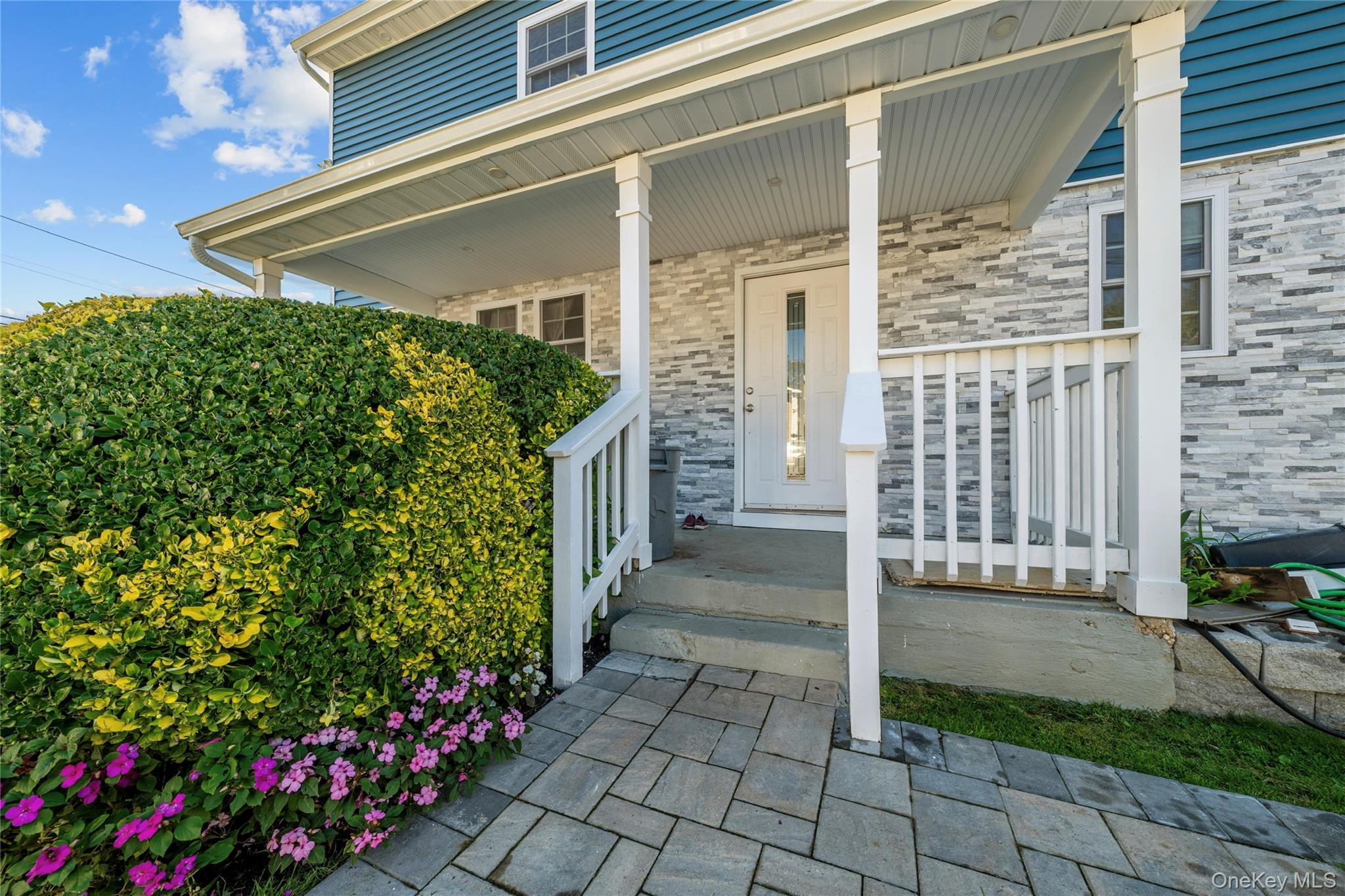 84 E 9th Street, Huntington Station, NY 11746