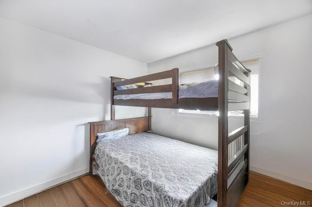 12 Roosevelt Avenue, Greenlawn, NY 11740