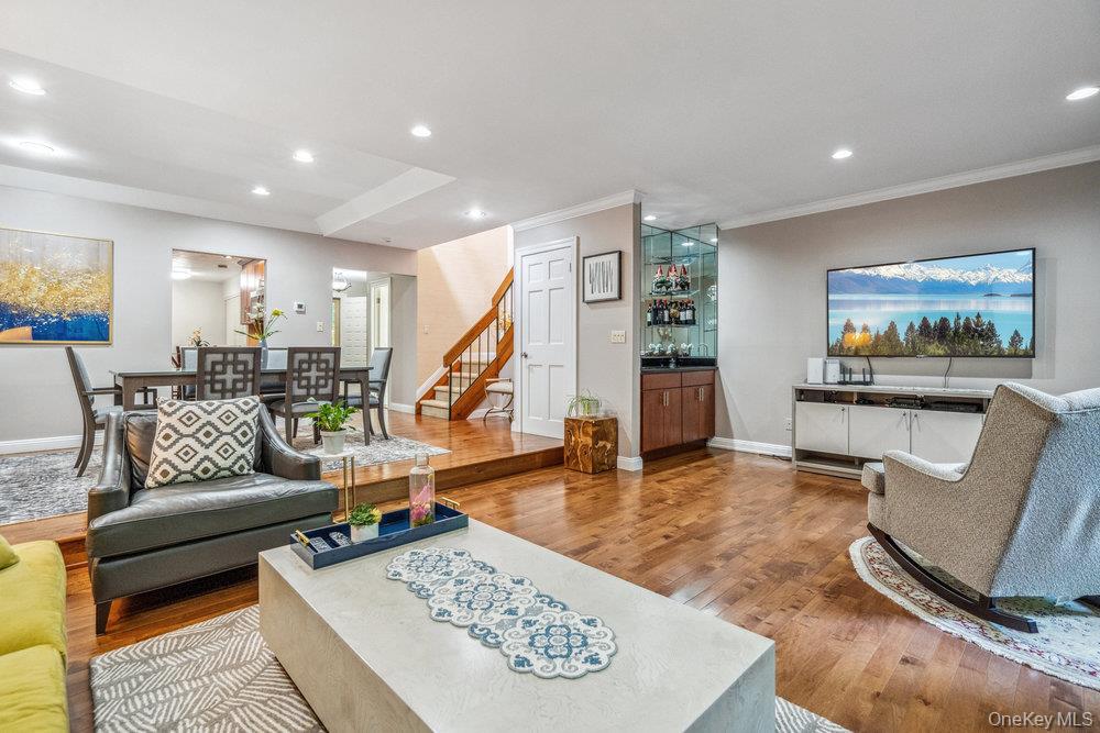 31 Club House Court # 31, Jericho, NY 11753