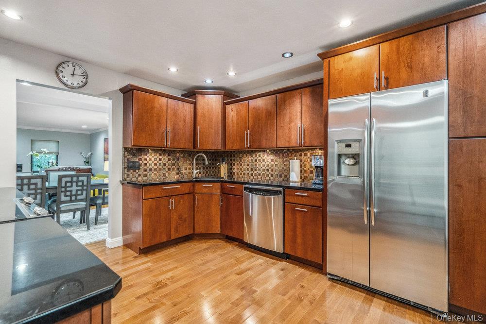 31 Club House Court # 31, Jericho, NY 11753