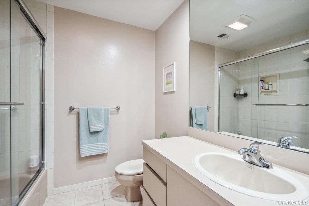 31 Club House Court # 31, Jericho, NY 11753