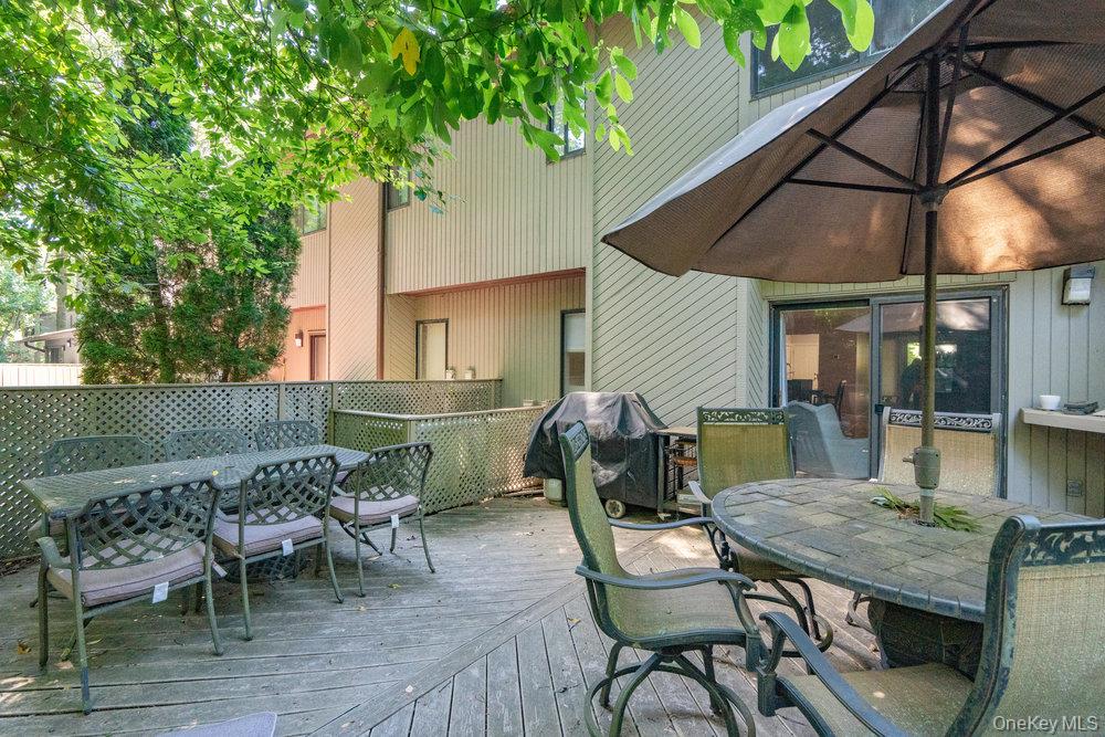 31 Club House Court # 31, Jericho, NY 11753