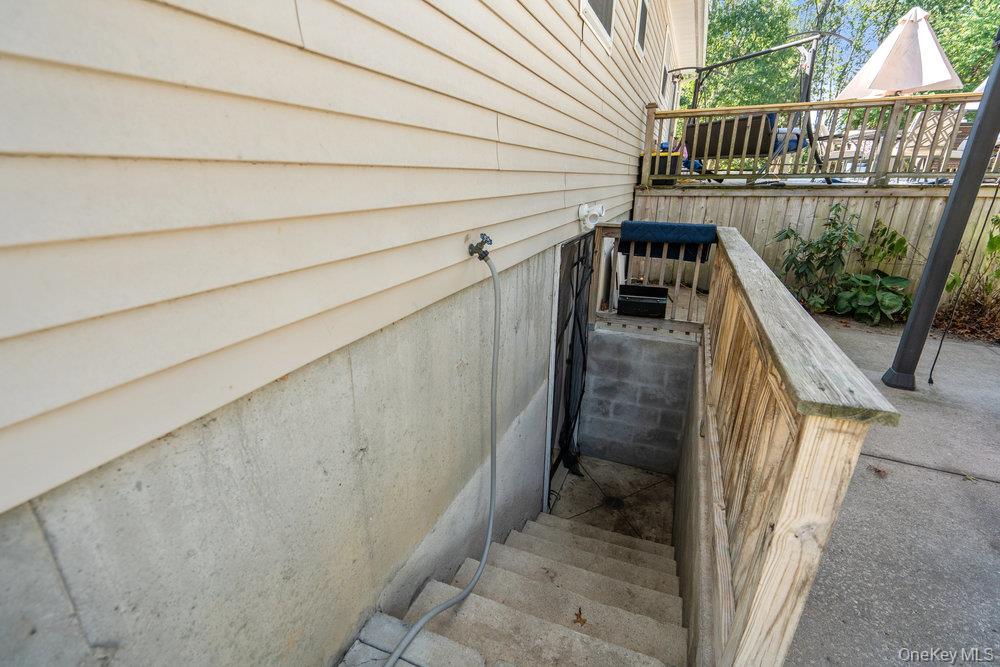 15 New York Avenue, Bay Shore, NY 11706