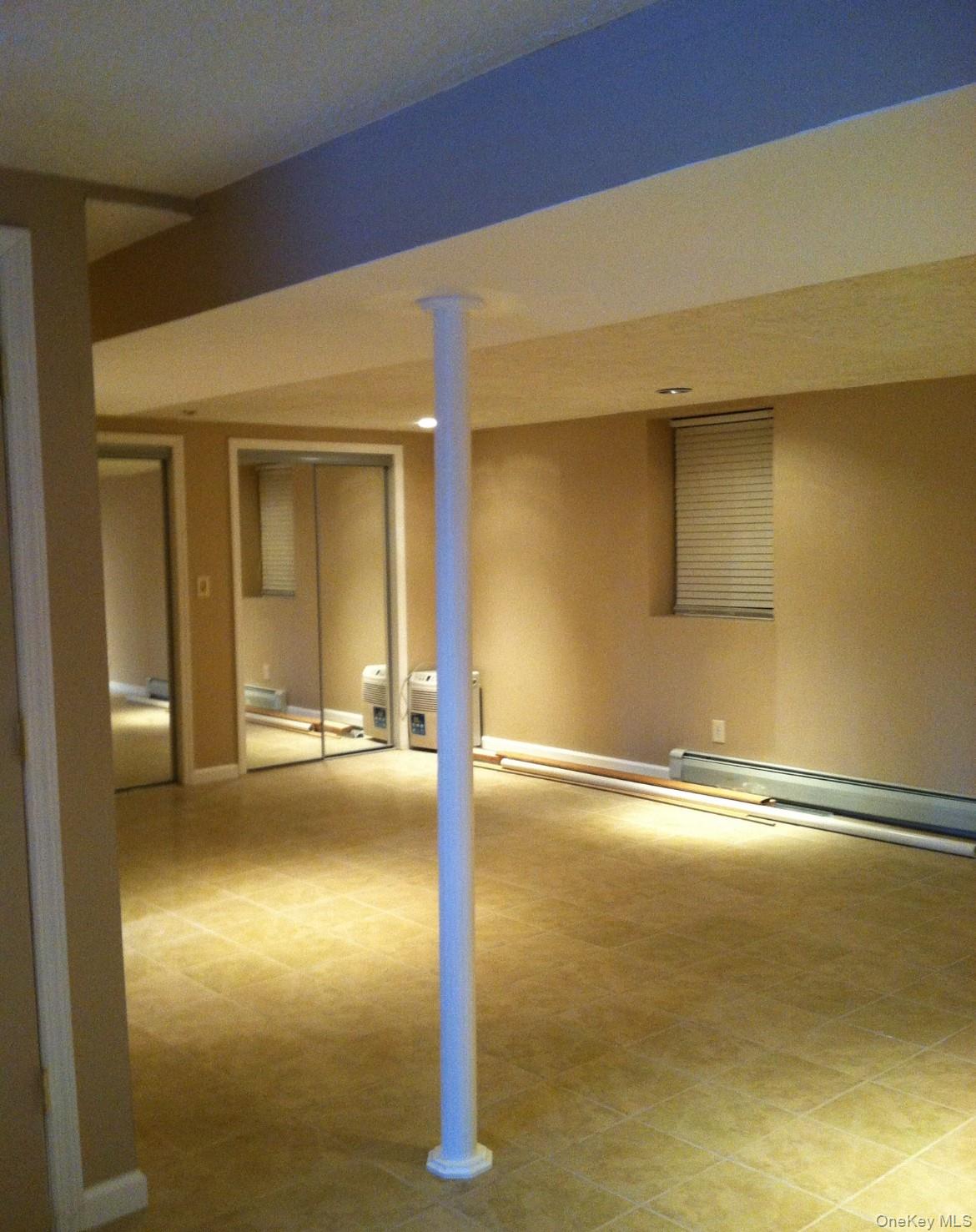 15 New York Avenue, Bay Shore, NY 11706