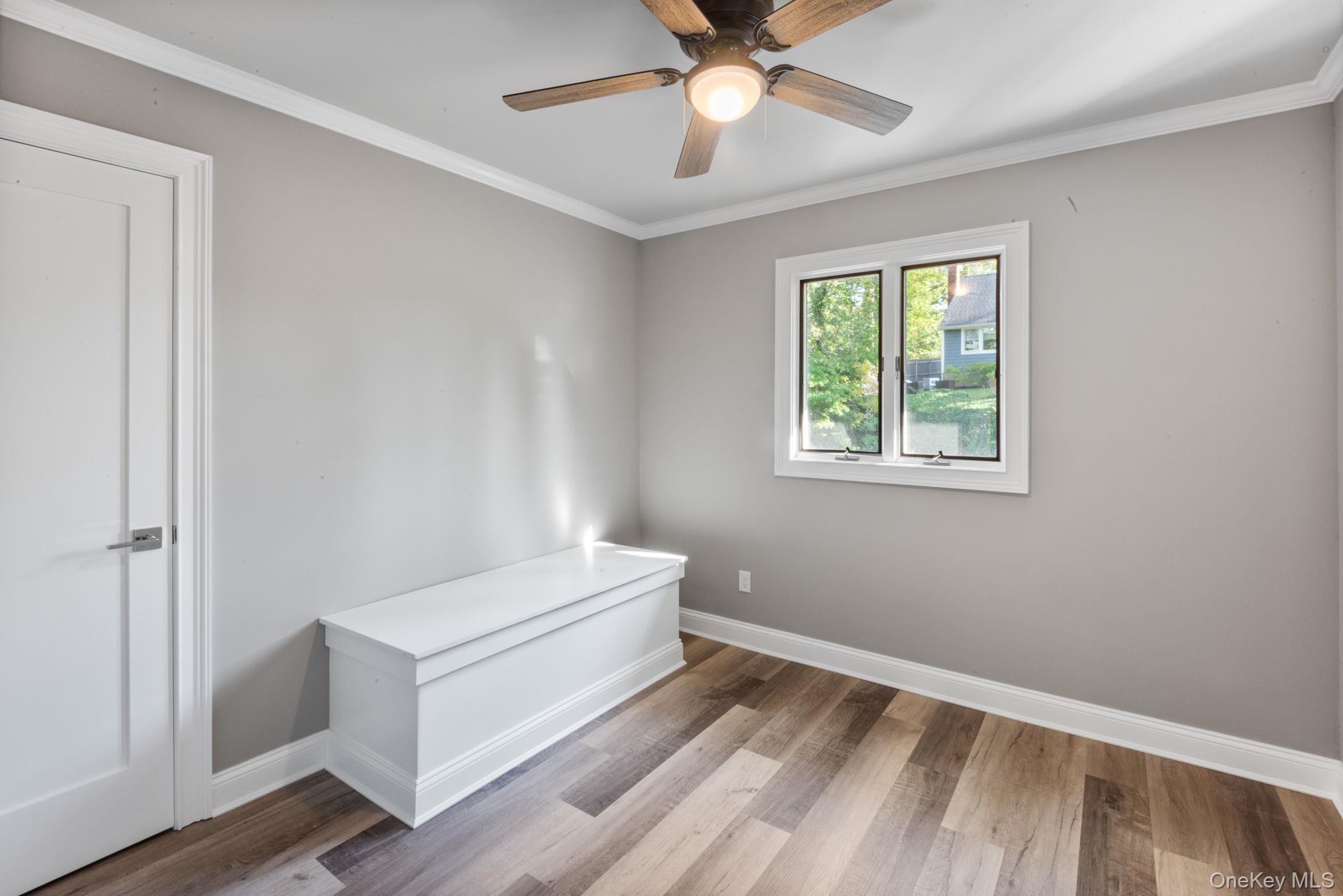 33 Alsace Place, Northport, NY 11768