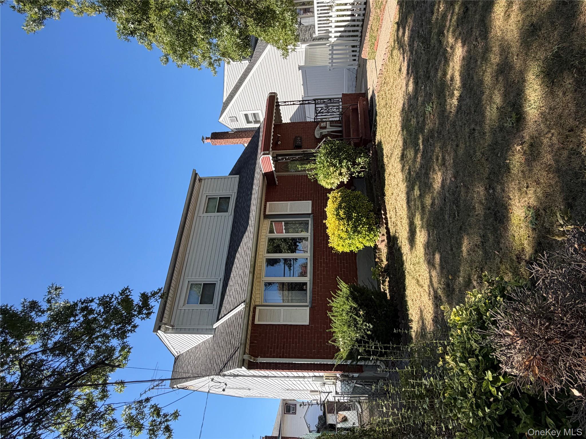 206 Hunnewell Avenue, Elmont, NY 11003