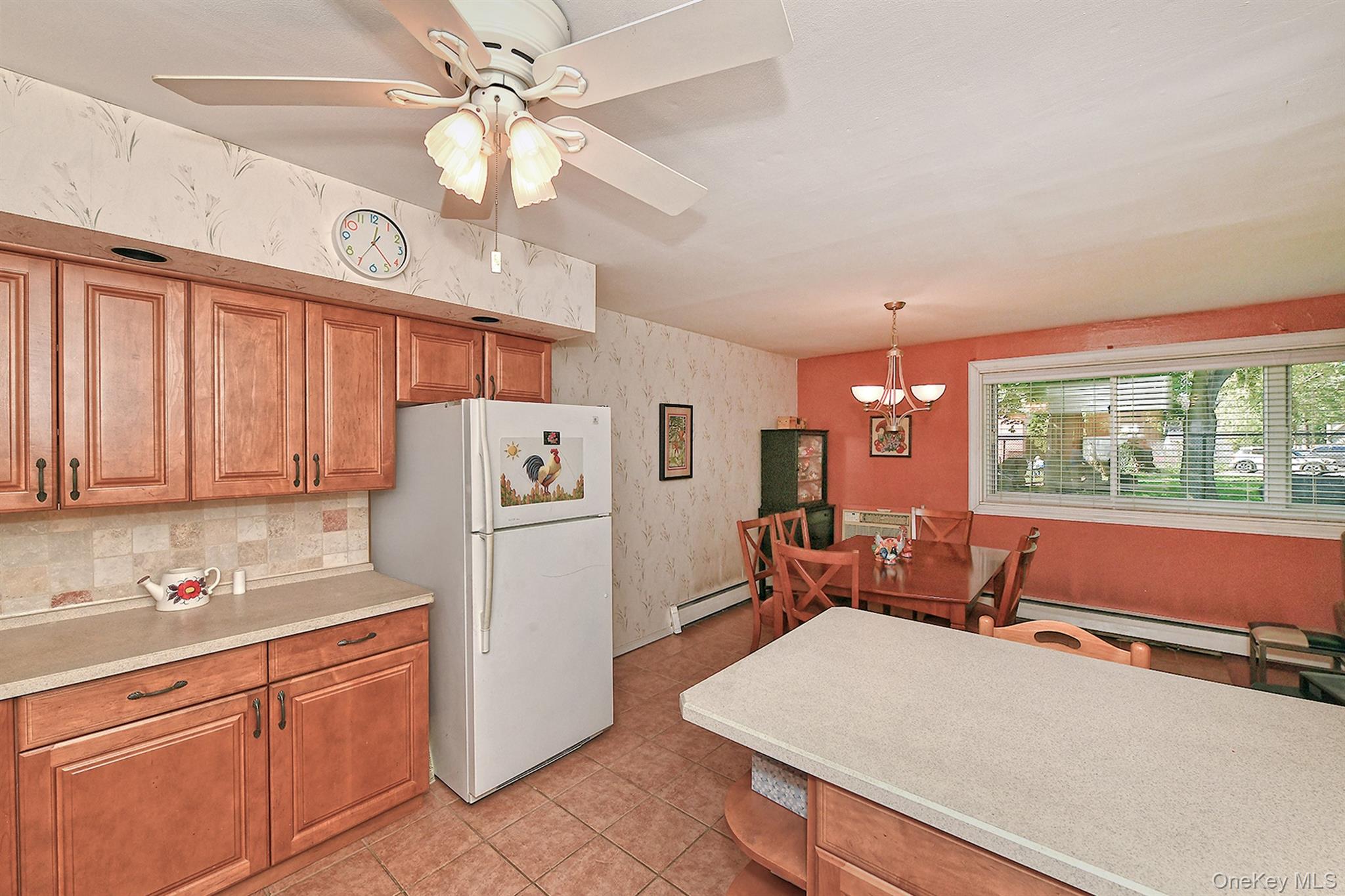 400 Fulton Street # 8A, Farmingdale, NY 11735