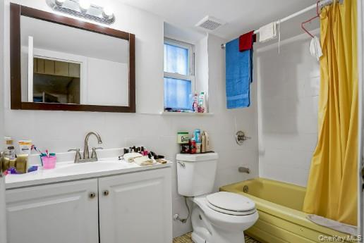 668 Van Siclen Avenue, Brooklyn, NY 11207