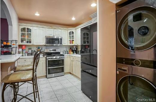 668 Van Siclen Avenue, Brooklyn, NY 11207