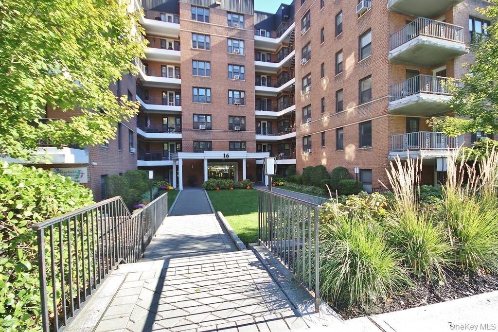 16 N Broadway # 5R, White Plains, NY 10601