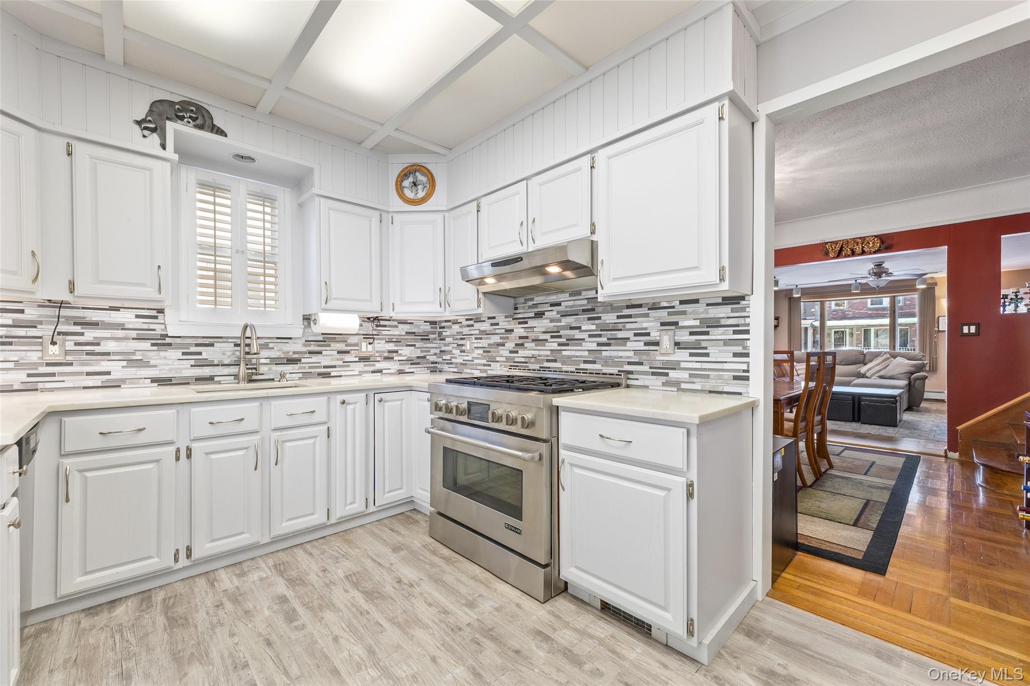 1946 Tomlinson Avenue, Bronx, NY 10461