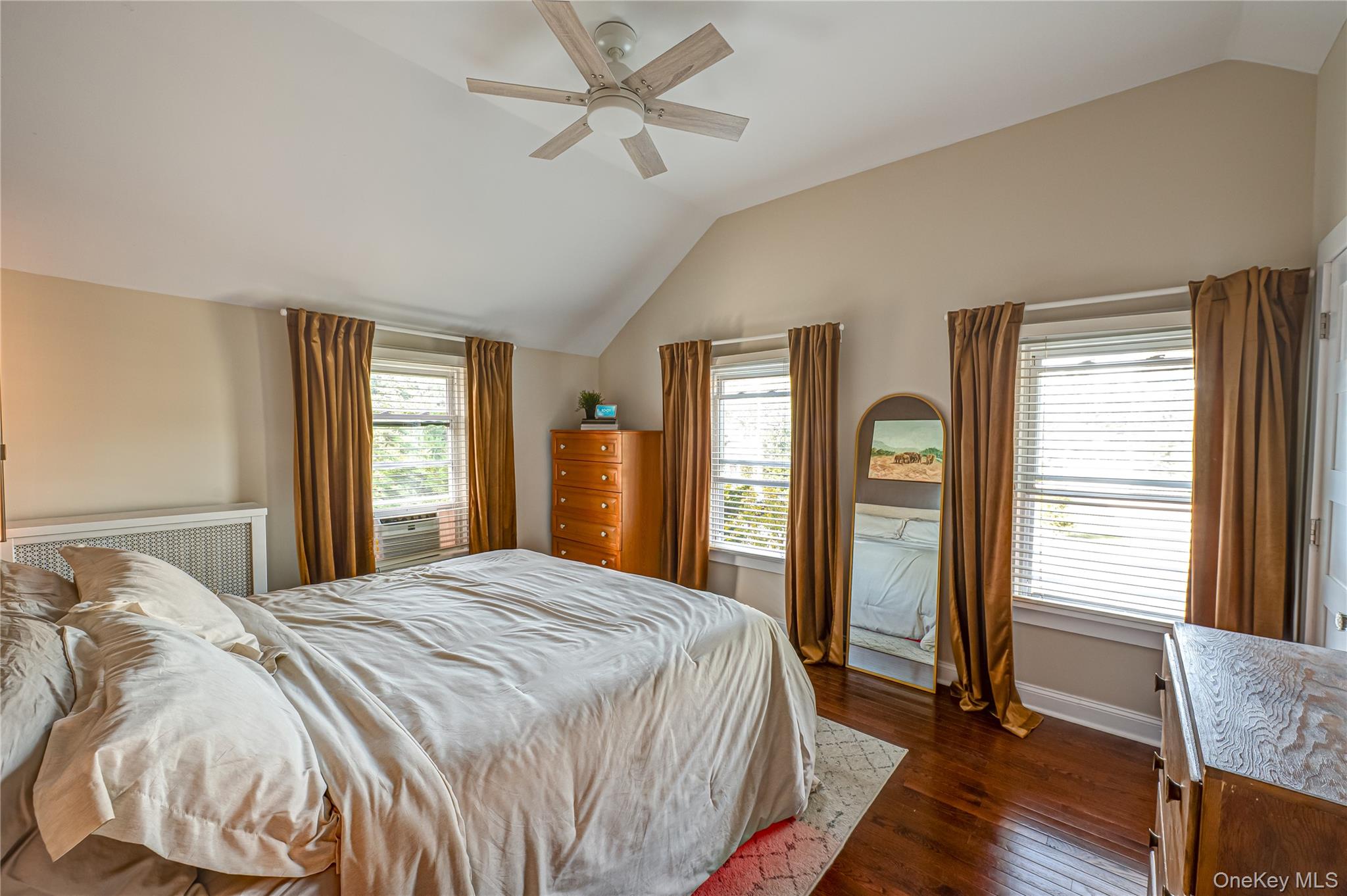 19 William Avenue, East Islip, NY 11730