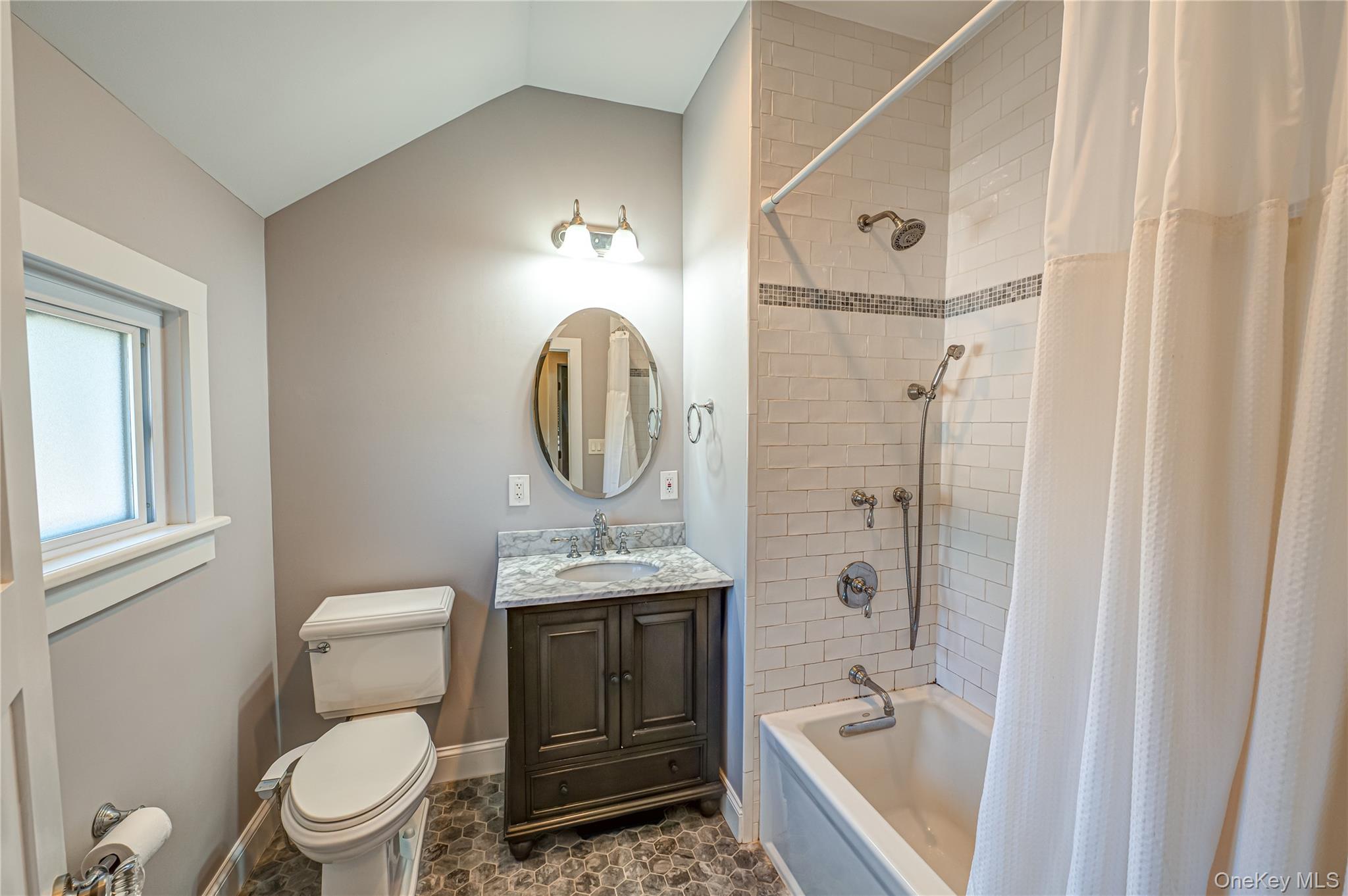 19 William Avenue, East Islip, NY 11730