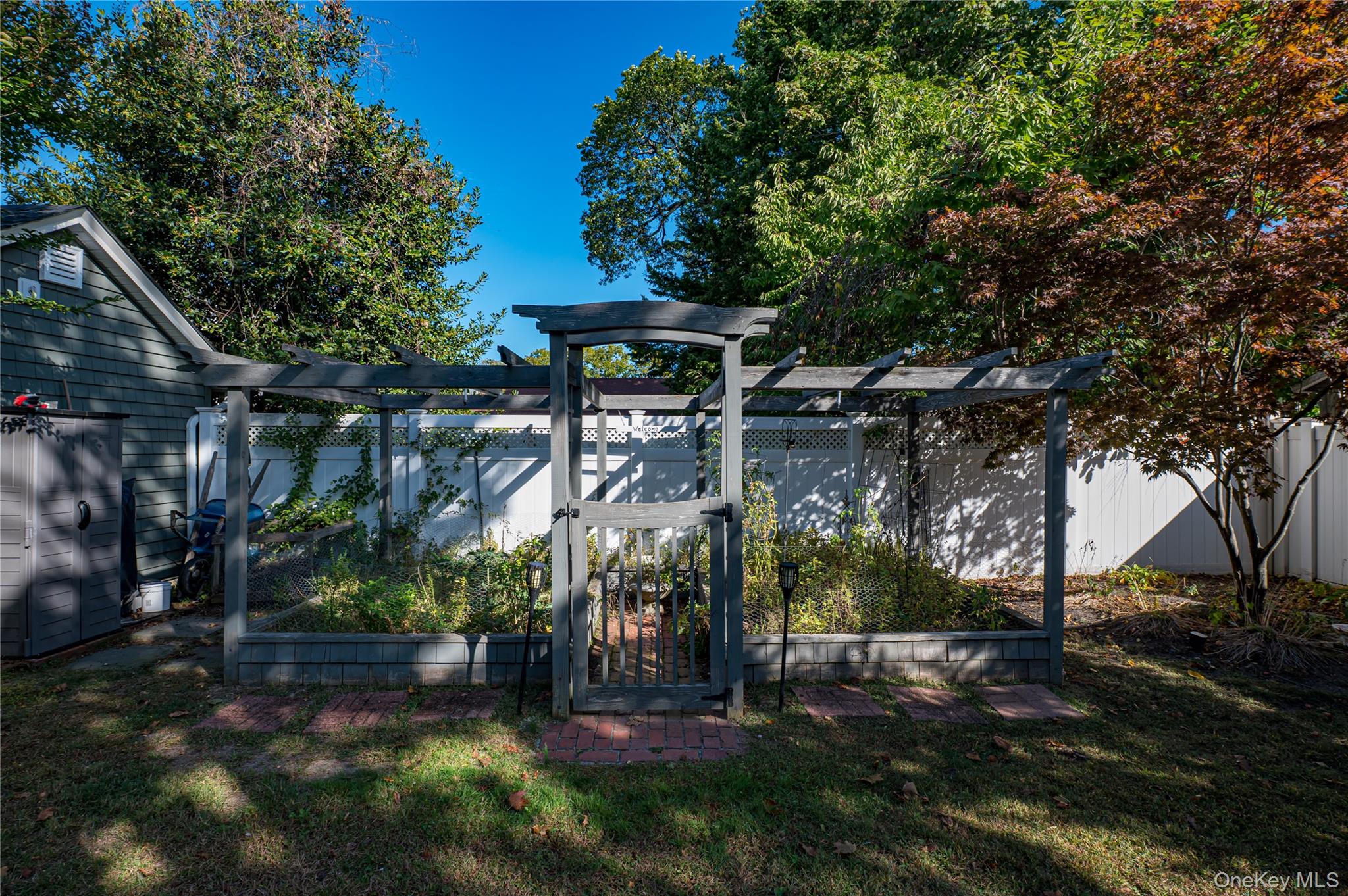 19 William Avenue, East Islip, NY 11730