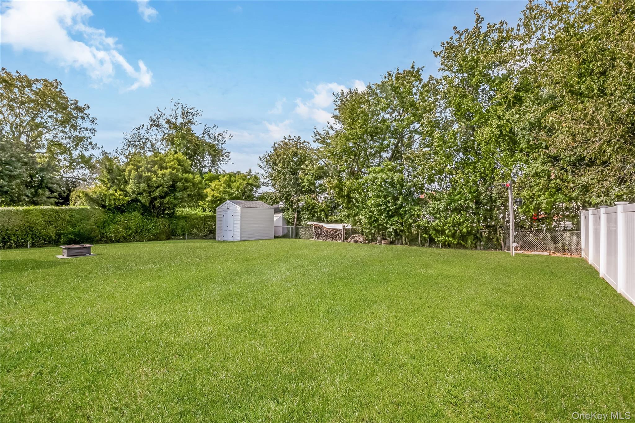 15 Whalen Street, North Babylon, NY 11703