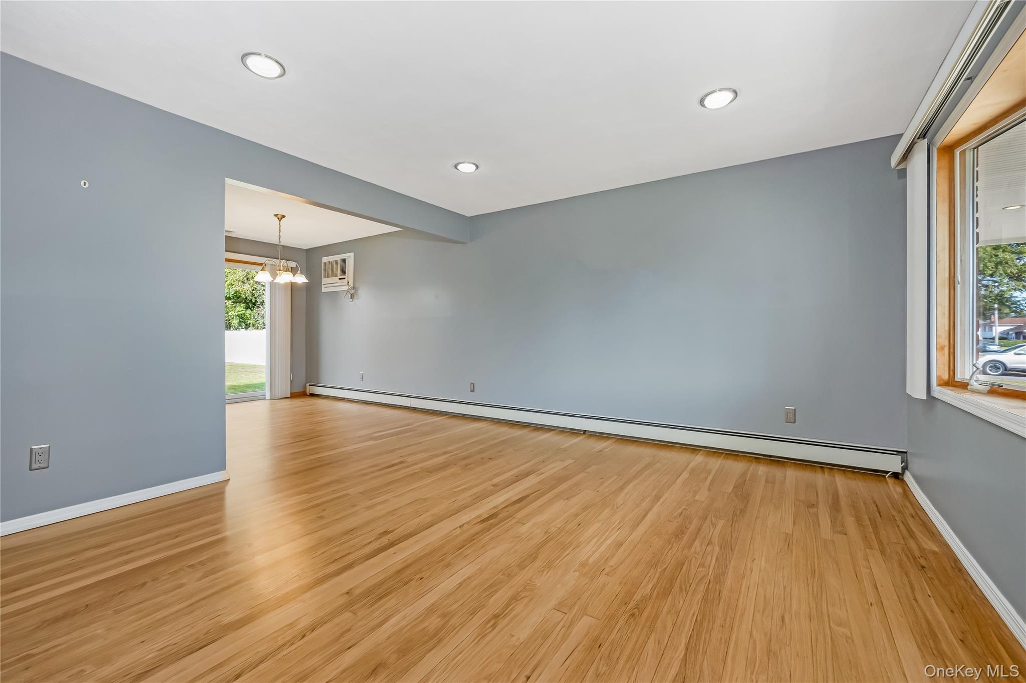 15 Whalen Street, North Babylon, NY 11703