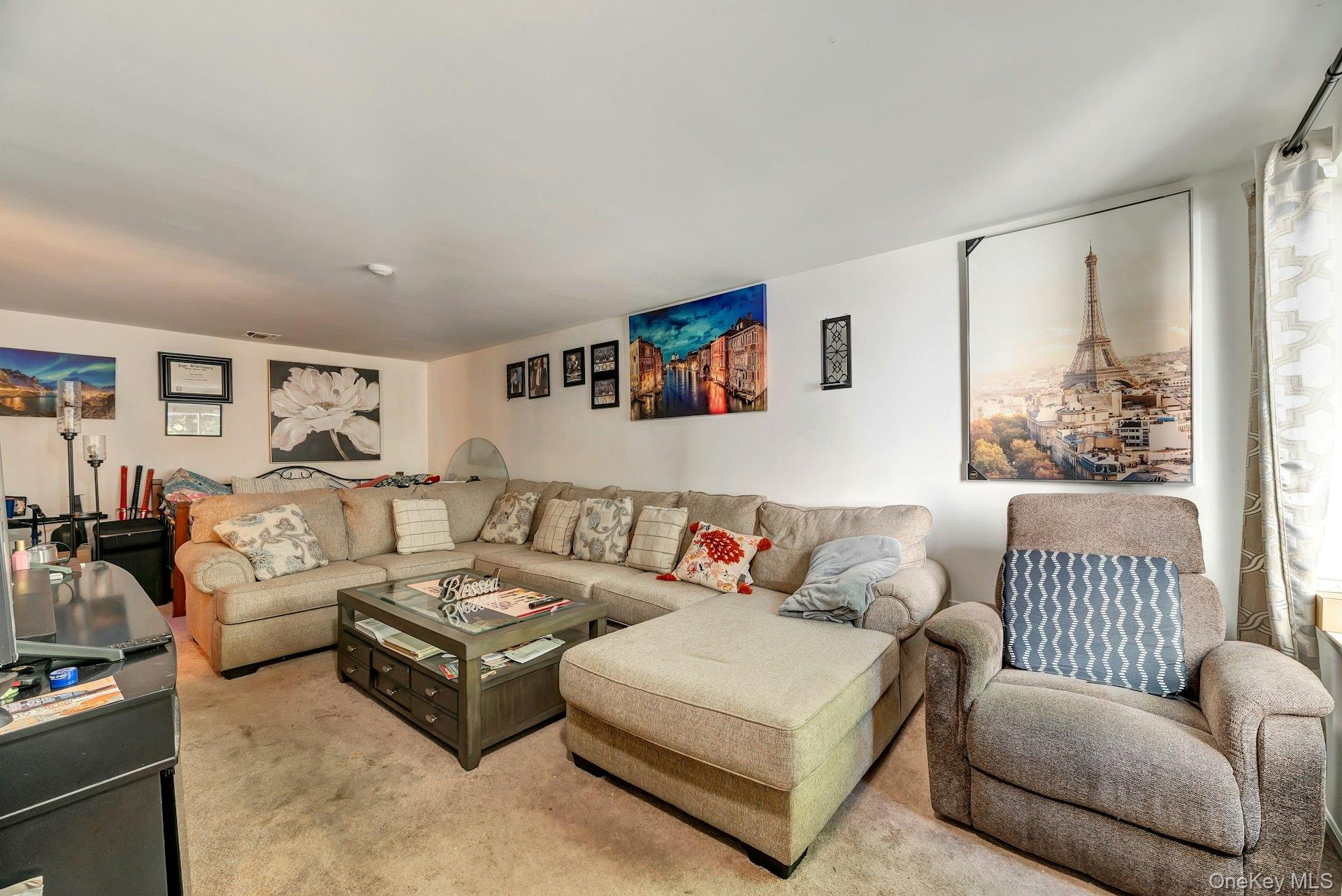 392 Birchwood Road, Medford, NY 11763