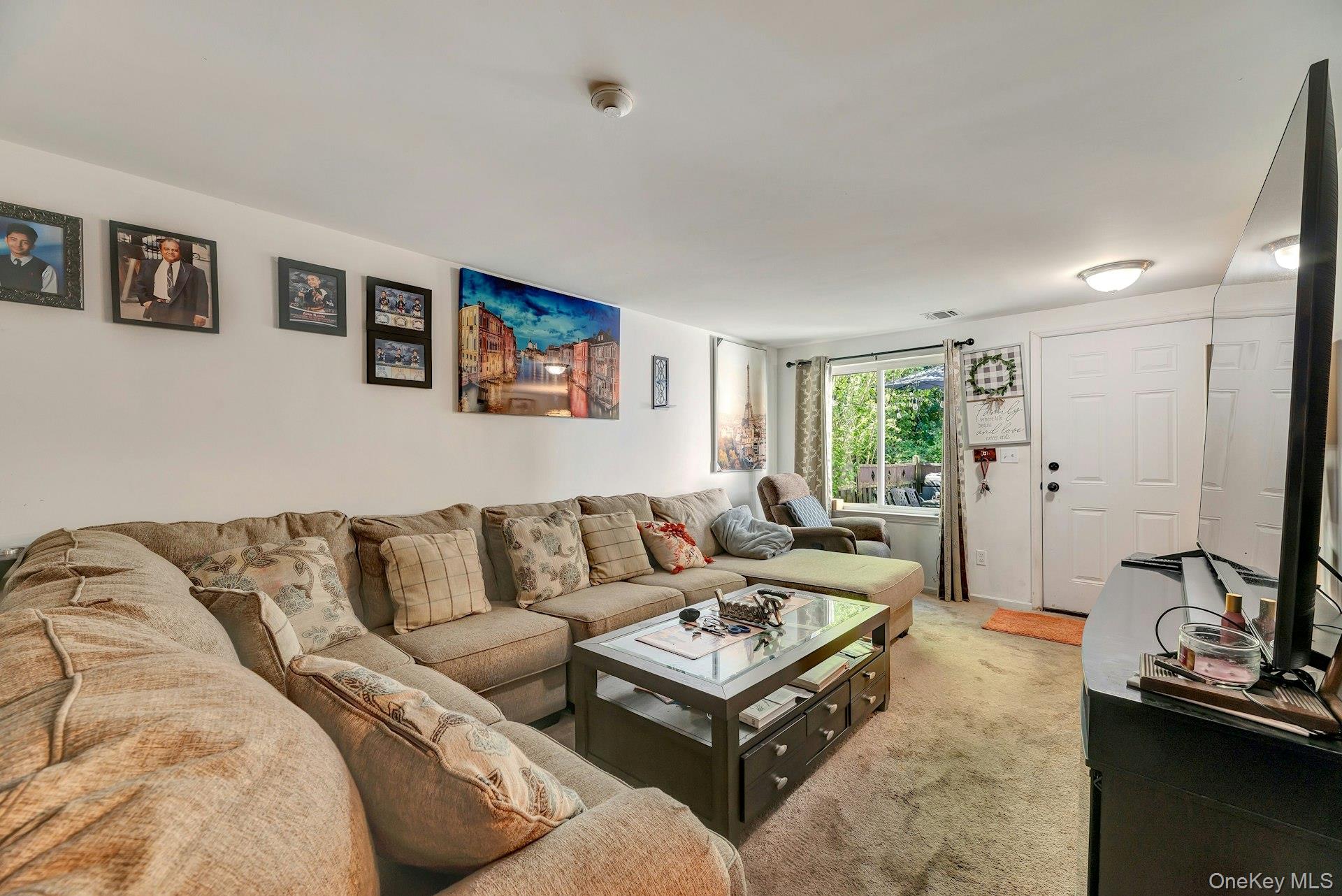 392 Birchwood Road, Medford, NY 11763