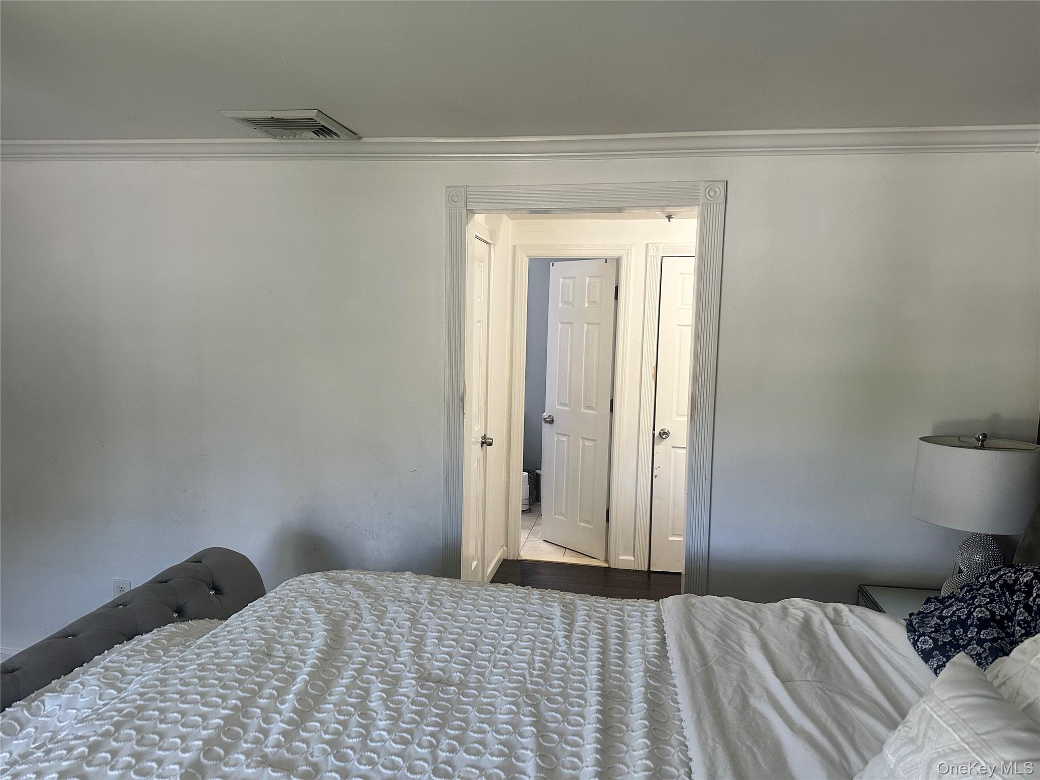 209 Old Post Drive, Hauppauge, NY 11788