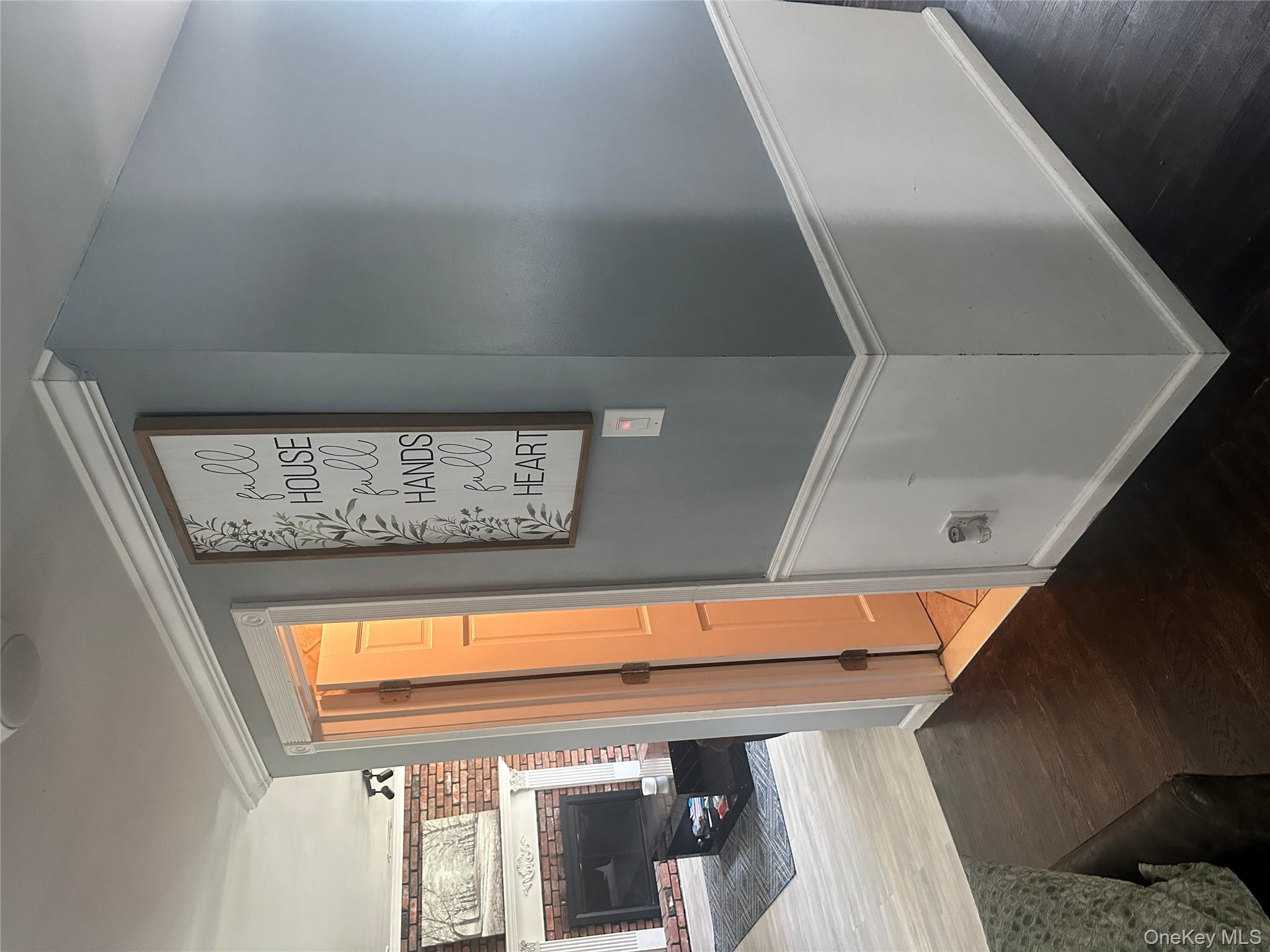 209 Old Post Drive, Hauppauge, NY 11788