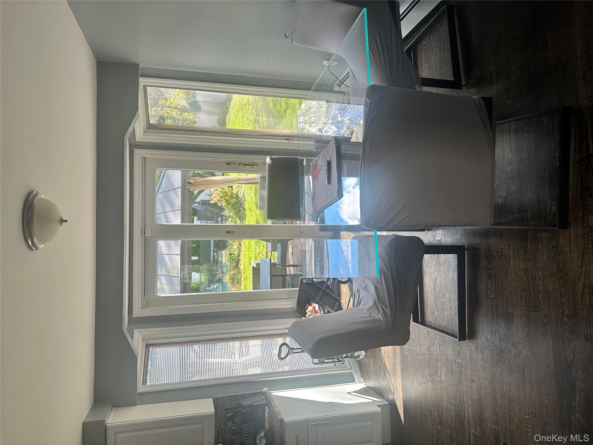 209 Old Post Drive, Hauppauge, NY 11788