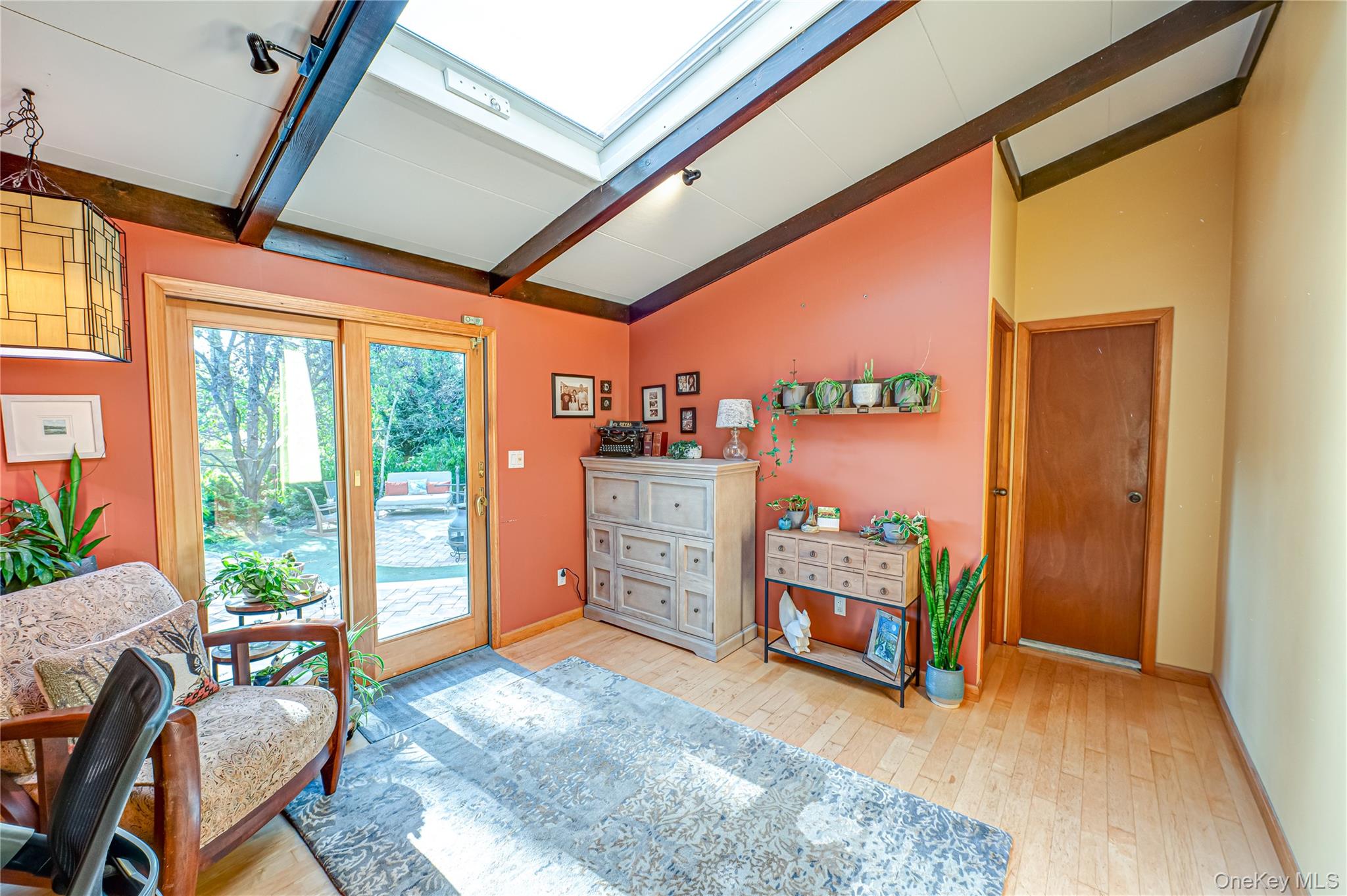 6 Rack Lane, East Setauket, NY 11733