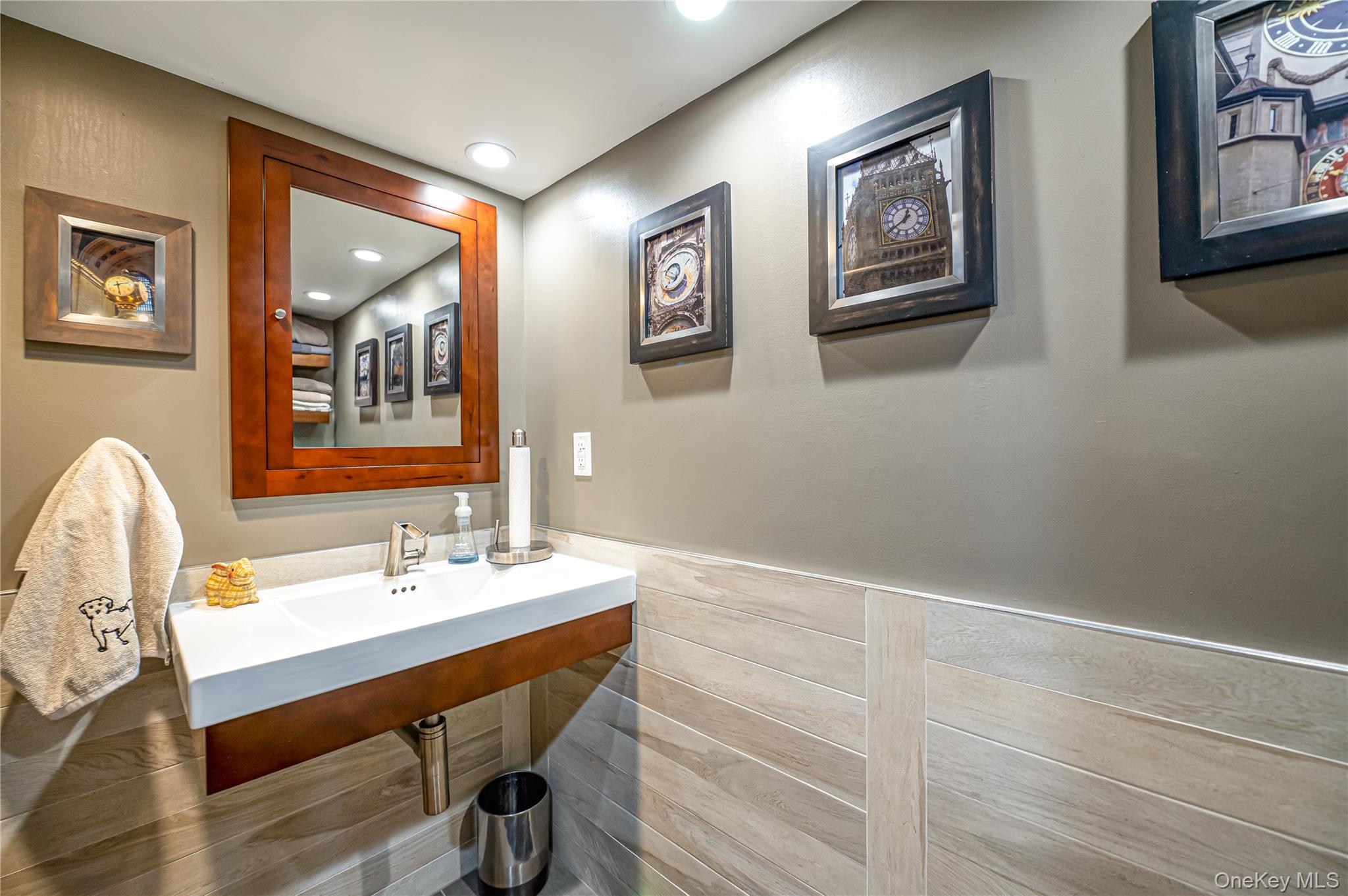 6 Rack Lane, East Setauket, NY 11733