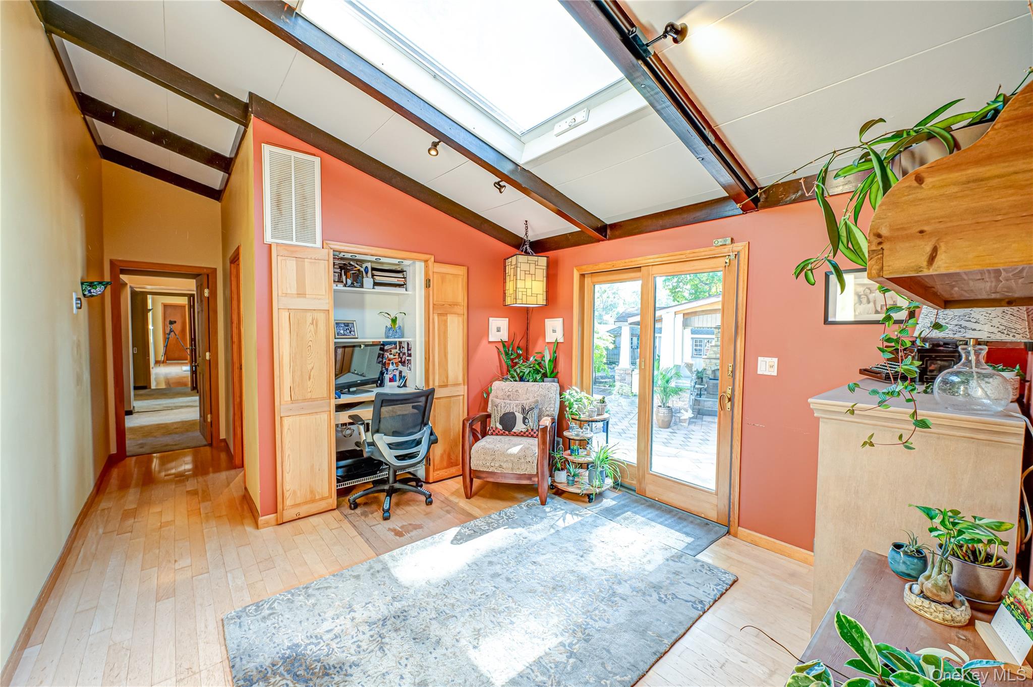 6 Rack Lane, East Setauket, NY 11733