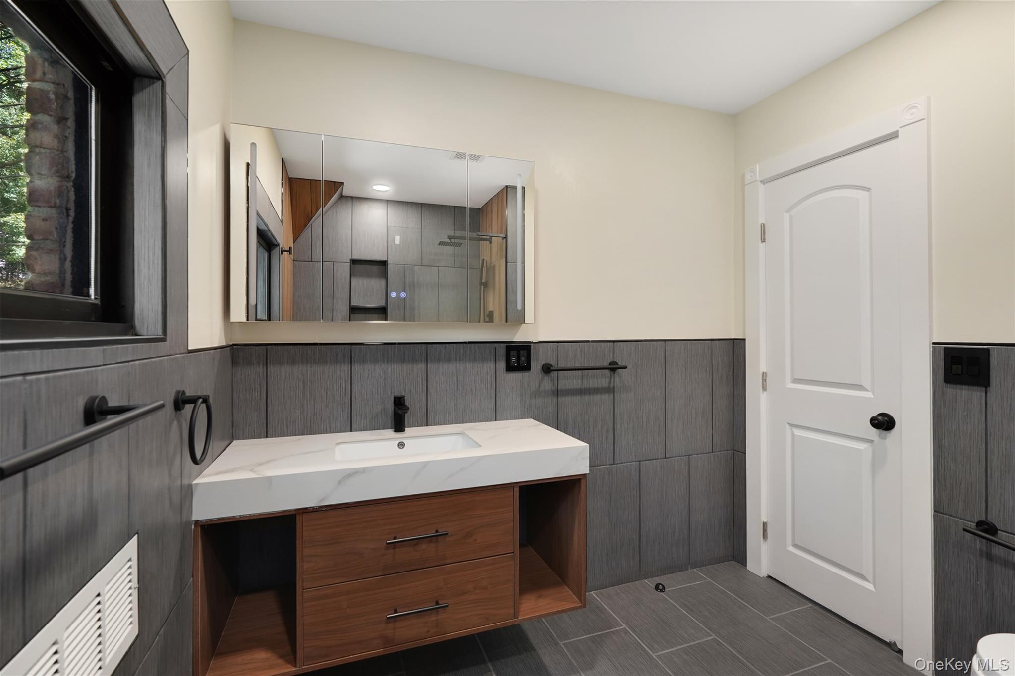 27 Hardscrabble Road, Briarcliff Manor, NY 10510