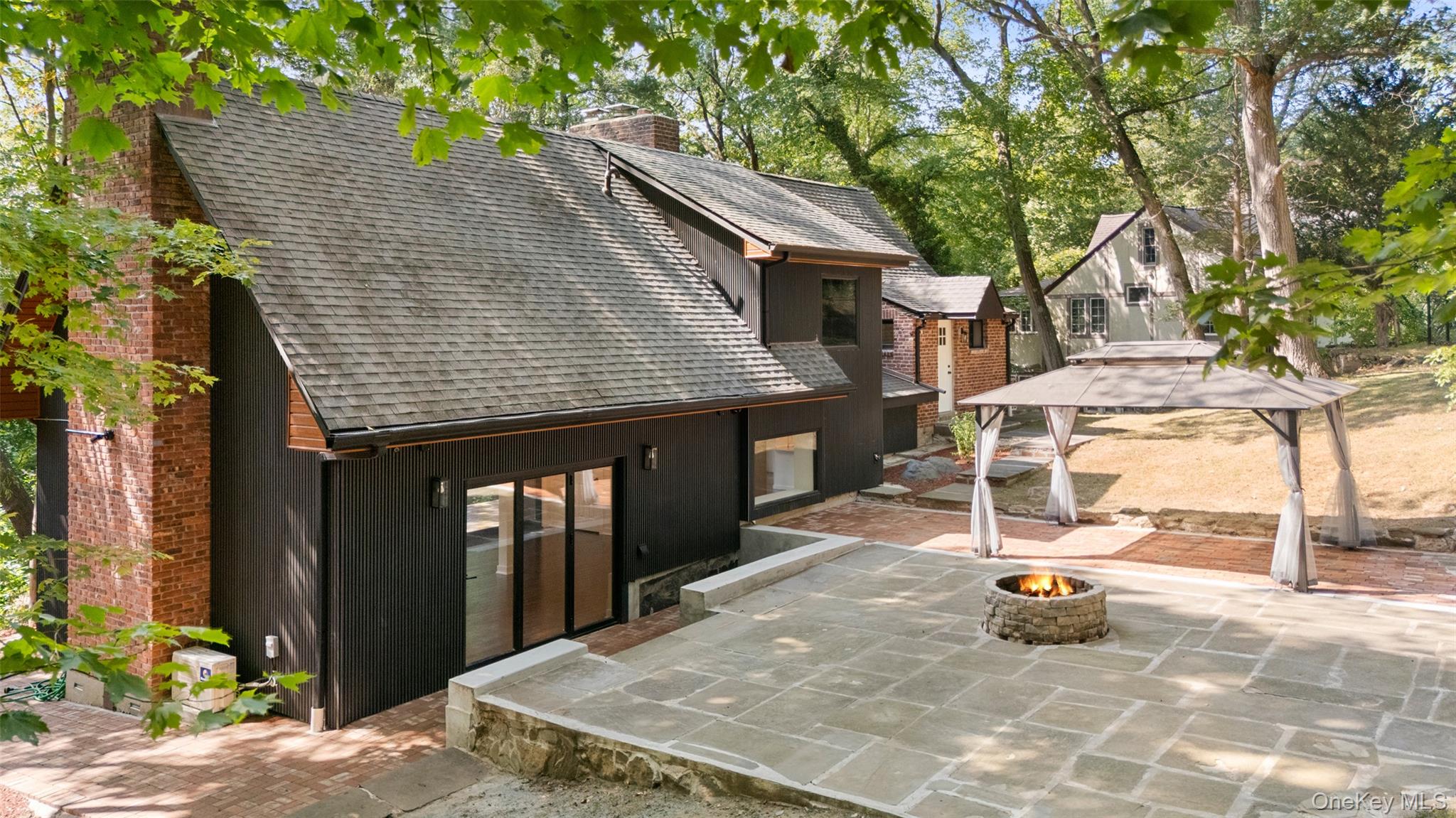 27 Hardscrabble Road, Briarcliff Manor, NY 10510