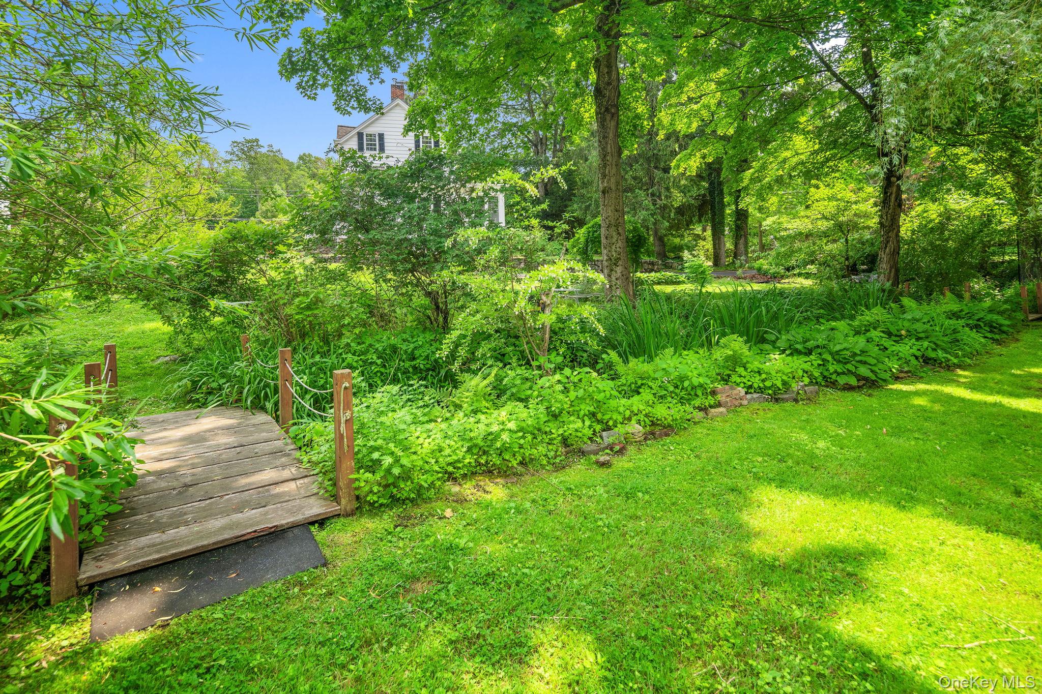 27 Bedford Road, Pleasantville, NY 10570