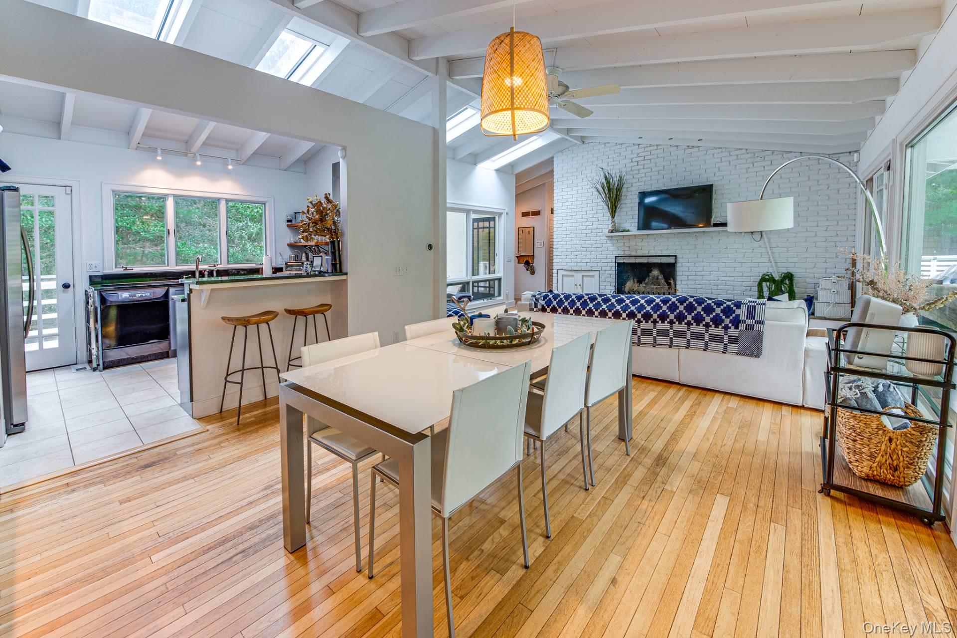 64 Winding Way, East Hampton, NY 11937