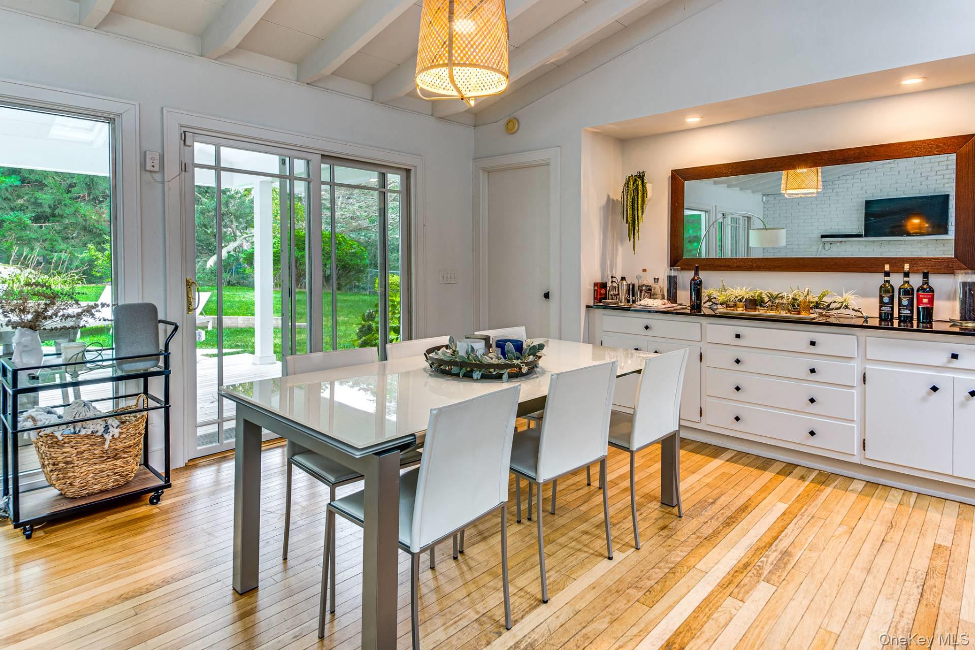 64 Winding Way, East Hampton, NY 11937