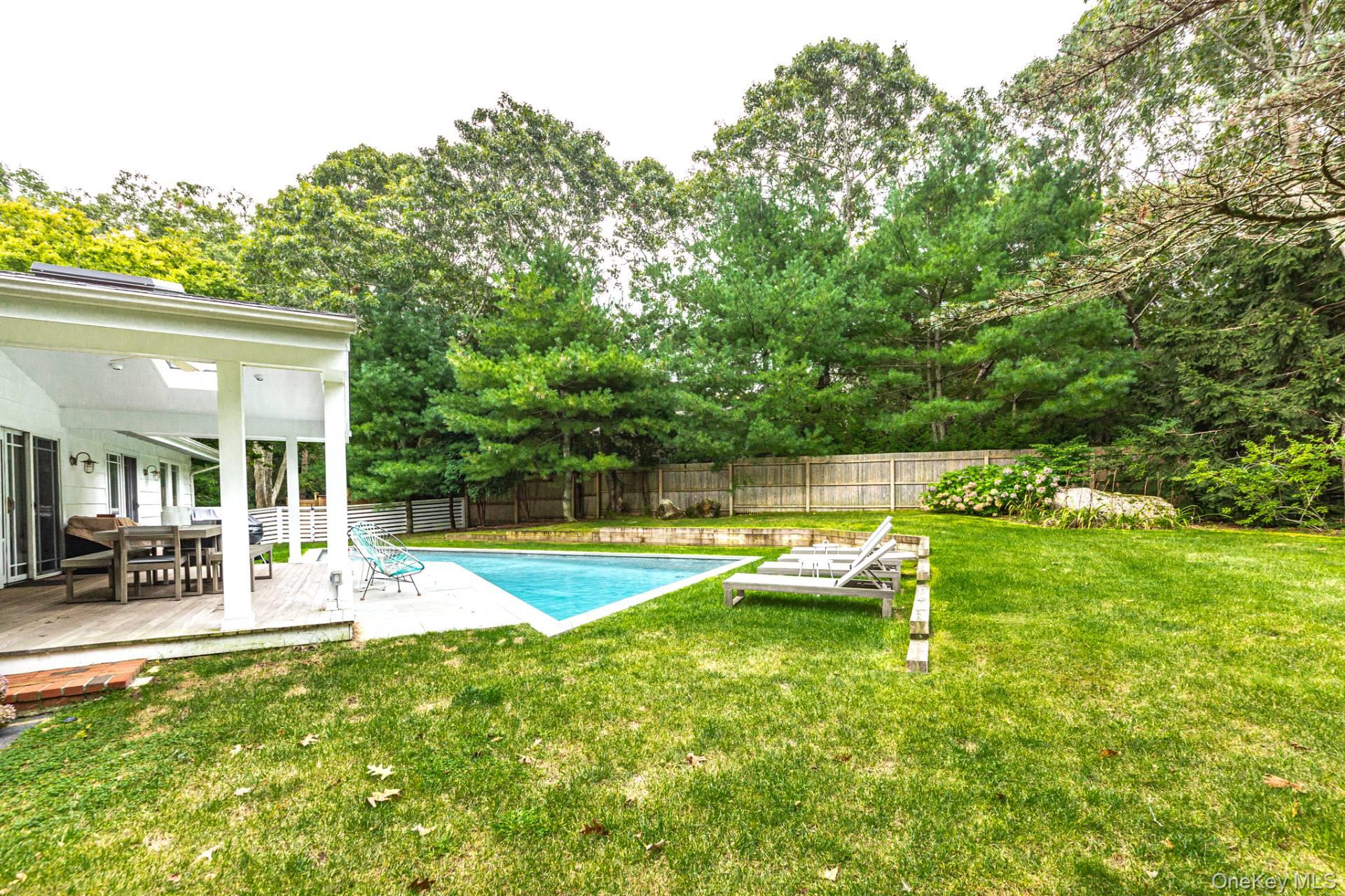 64 Winding Way, East Hampton, NY 11937