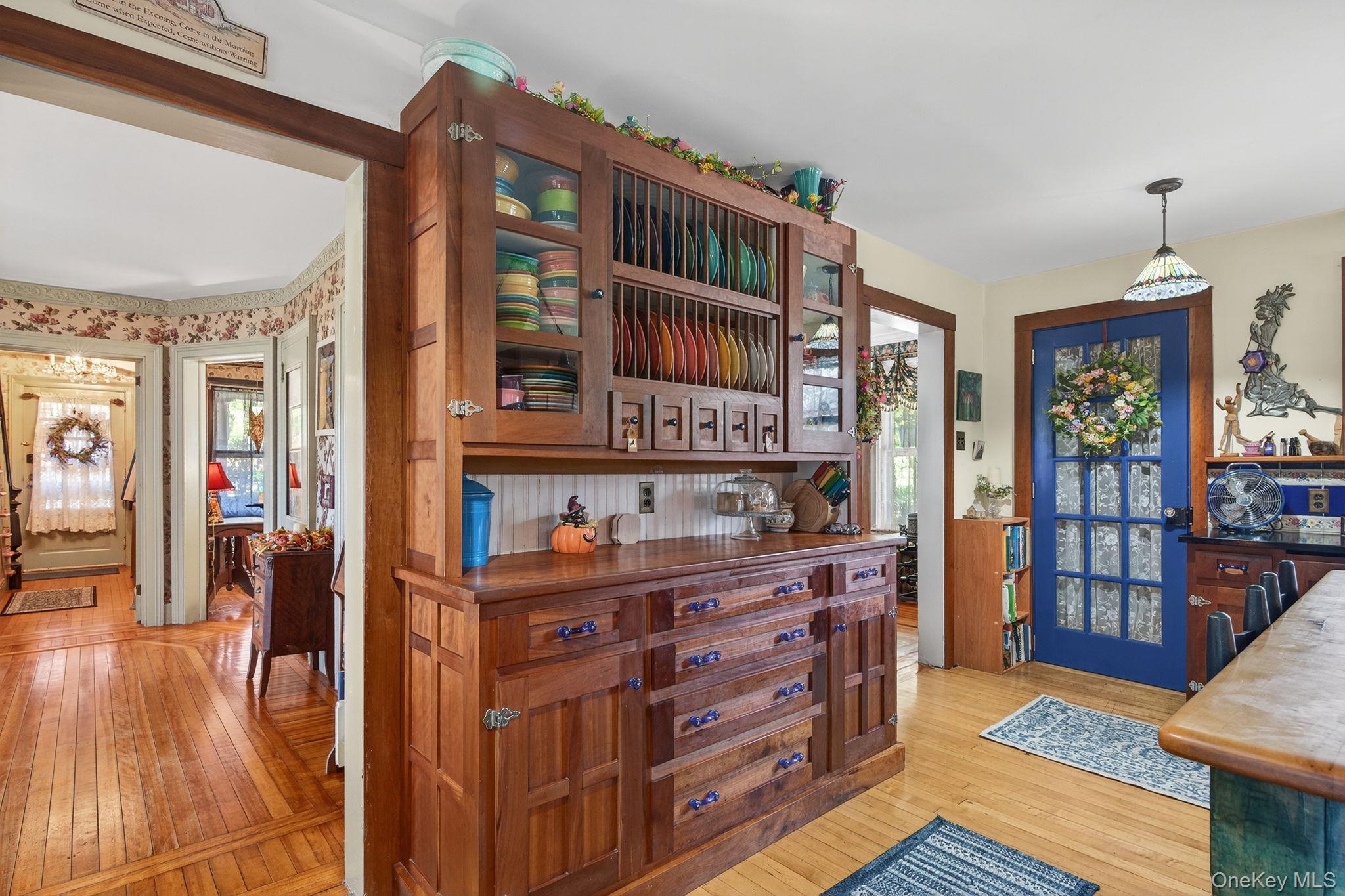 4 Railroad Avenue, Staatsburg, NY 12580