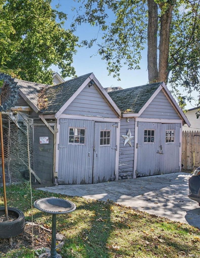 4 Railroad Avenue, Staatsburg, NY 12580