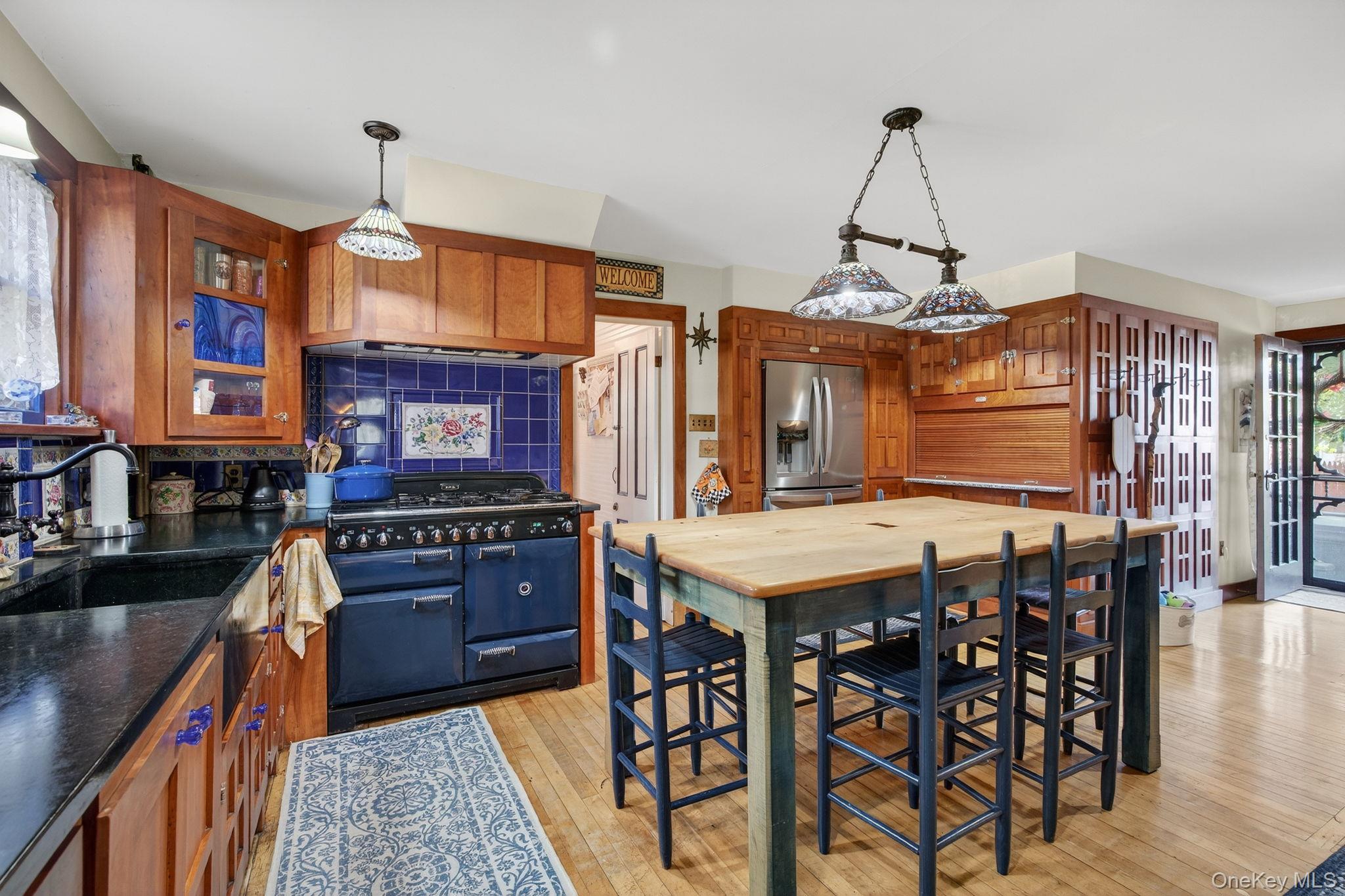 4 Railroad Avenue, Staatsburg, NY 12580