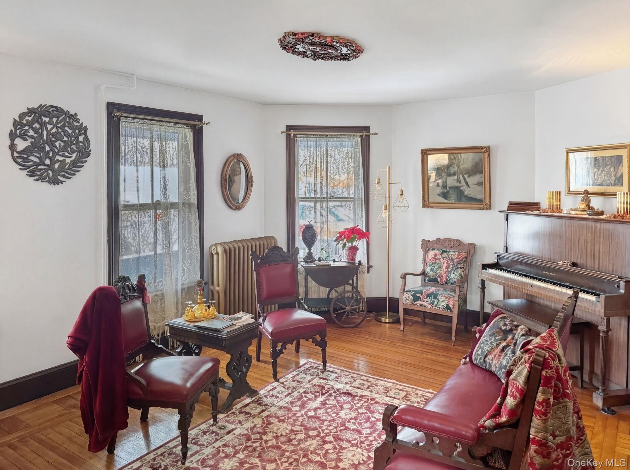 4 Railroad Avenue, Staatsburg, NY 12580