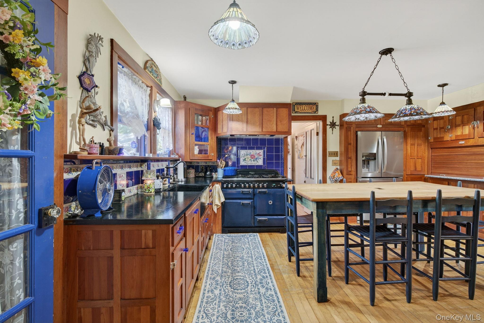 4 Railroad Avenue, Staatsburg, NY 12580