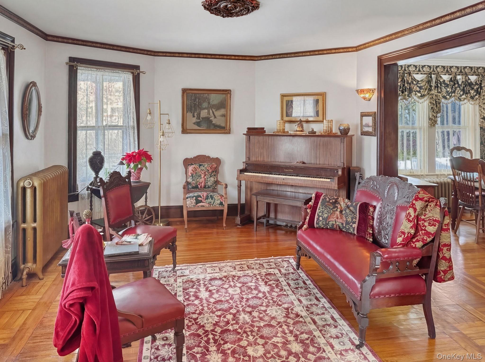 4 Railroad Avenue, Staatsburg, NY 12580