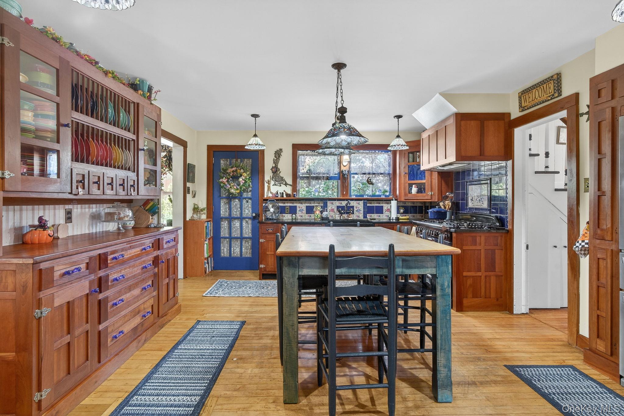 4 Railroad Avenue, Staatsburg, NY 12580